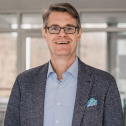 Prof. Dr. Elmar Holschbach